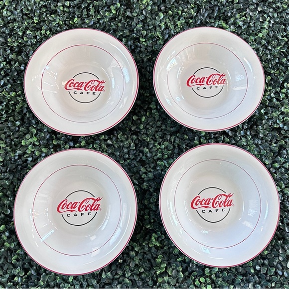 Retro Set of 4 Vintage Coca Cola “Cafe” Pasta, Salad or Soup Bowls -Gibson 2002 - Picture 1 of 10